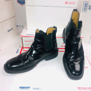 Cole Haan Chelsea Boots Black Leather minor scuffs